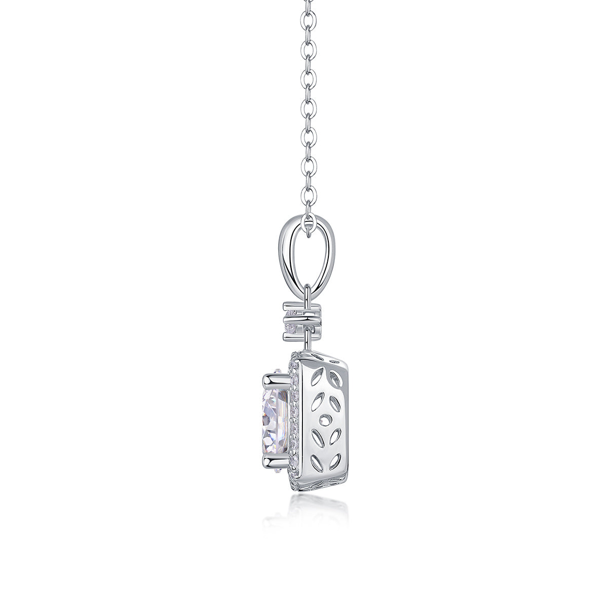Innocent Mary – Diamond Glow Necklace